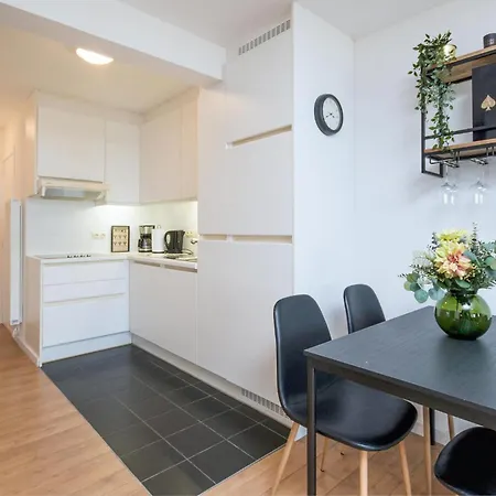 Cozy In With Wifi Остенде